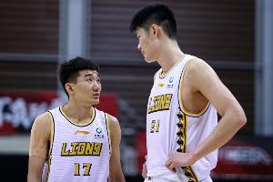 九游体育在线-媒体人：广厦打得完全不在自己节奏 估计他们也没想到绝境这么早