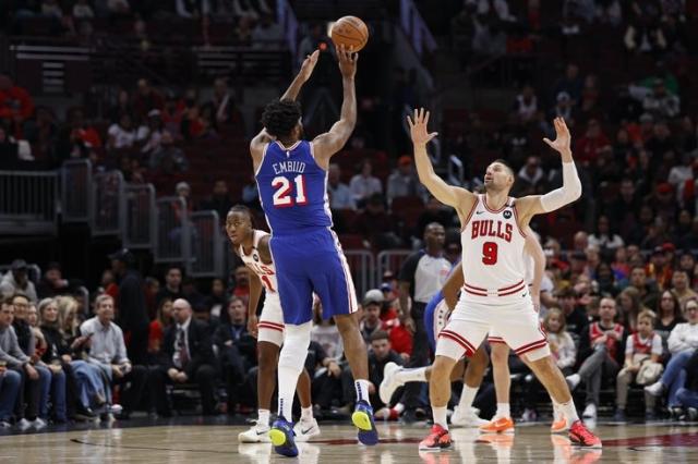 九游官网-76人三巨头再度聚齐，恩比德31+12燃起费城新希望