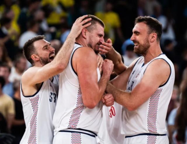 九游体育比分-落后24分连渡两劫 约基奇带队演奥运历史最大逆转