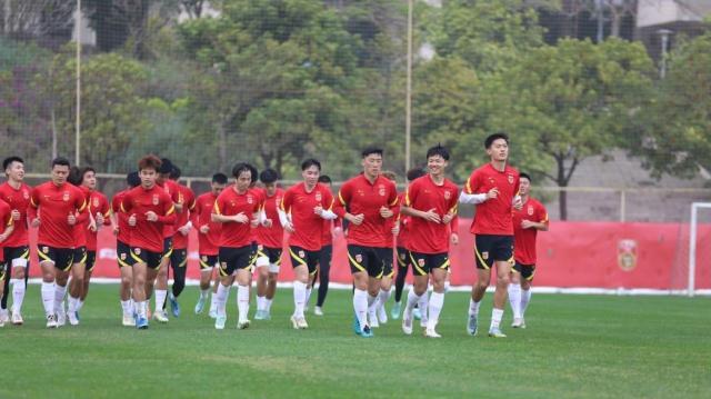 九游体育比分-张威：入选亚运队更要留下来 期待为中国队进球